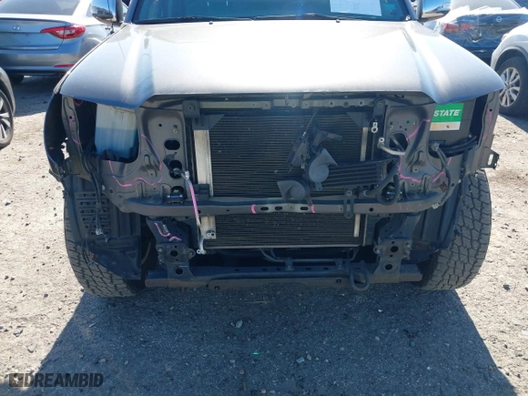 2013 Toyota Tacoma PreRunner with VIN 5TFJU4GN2DX031877, listed as a IAAI auction lot 41532757 with 176,797 mi miles. Bid and sale history available at carsss.com. Image 6.