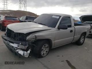 2005 Chevrolet Silverado 1500 LS with VIN 1GCEC14T45Z180514, listed as a Copart auction lot 81182564 with 151,710 mi miles and Salvage title. Bid and sale history available at DreamBid. Image 1.