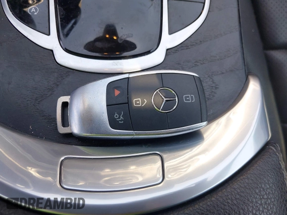 2019 Mercedes-Benz C 300 with VIN 55SWF8DB3KU287291, listed as a IAAI auction lot 42754245 with 59,329 mi miles and . Bid and sale history available at DreamBid. Image 11.