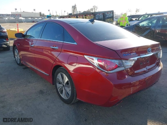 2013 Hyundai Sonata Hybrid Limited with VIN KMHEC4A48DA069570, listed as a IAAI auction lot 41709031 with 173,248 mi miles. Bid and sale history available at carsss.com. Image 3.