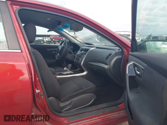2014 Nissan Altima 2.5 with VIN 1N4AL3AP9EC282398, listed as a IAAI auction lot 41853928 with 209,061 mi miles. Bid and sale history available at carsss.com. Image 5.