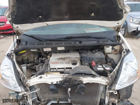 2004 Toyota Sienna LE with VIN 5TDBA23C14S022101, listed as a IAAI auction lot 41879798 with 99,964 mi miles. Bid and sale history available at carsss.com. Image 10.