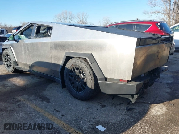 2025 Tesla Cybertruck Cyberbeast z VIN 7G2CEHEE9SA061735, wystawiony jako IAAI lot #41839731 z przebiegiem Nie podano mil oraz . Historia ofert i sprzedaży dostępna na DreamBid. Obrazek 3.