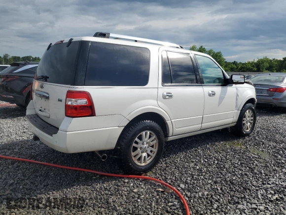2013 Ford Expedition Limited z VIN 1FMJU1K54DEF55738, wystawiony jako Copart lot #56930915 z przebiegiem 147 658 mil mil oraz Szkoda całkowita • Salvage title. Historia ofert i sprzedaży dostępna na DreamBid. Obrazek 3.
