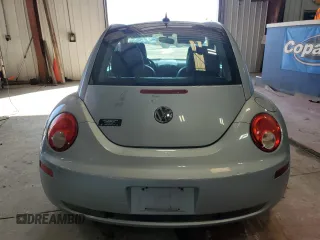 2010 Volkswagen New Beetle Coupe Final Edition with VIN 3VWRG3AG5AM017193, listed as a Copart auction lot 63524734 with 95,589 mi miles and Salvage Title. Bid and sale history available at carsss.com. Image 6.