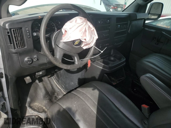 2018 Chevrolet Express Cargo Van with VIN 1GCWGAFP6J1212557, listed as a Copart auction lot 41861574 with 217,664 mi miles and Non Repairable. Bid and sale history available at carsss.com. Image 8.