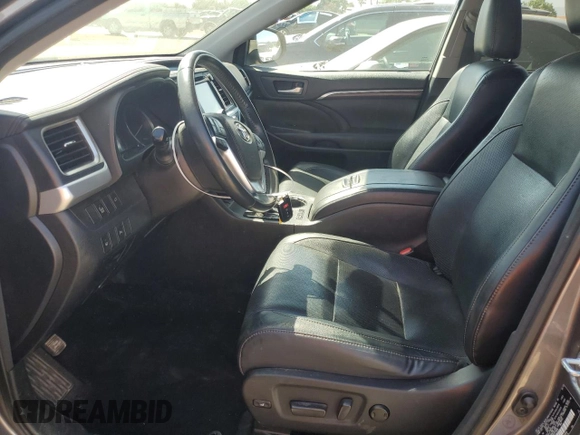 2016 Toyota Highlander Limited with VIN 5TDDCRFH0GS018466, listed as a Copart auction lot 55974825 with 136,099 mi miles and Salvage title. Bid and sale history available at DreamBid. Image 7.