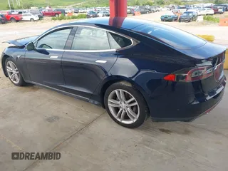 2014 Tesla Model S 60 с VIN 5YJSA1H16EFP32246, выставлен на аукционе IAAI как лот 42611659 с пробегом 156 459 миль миль и . История ставок и продаж доступна на DreamBid. Изображение 3.
