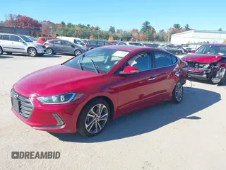 2017 Hyundai Elantra SE z VIN 5NPD84LF4HH101798, wystawiony jako IAAI lot #40700630 z przebiegiem 86 404 mil mil oraz . Historia ofert i sprzedaży dostępna na DreamBid. Obrazek 2.