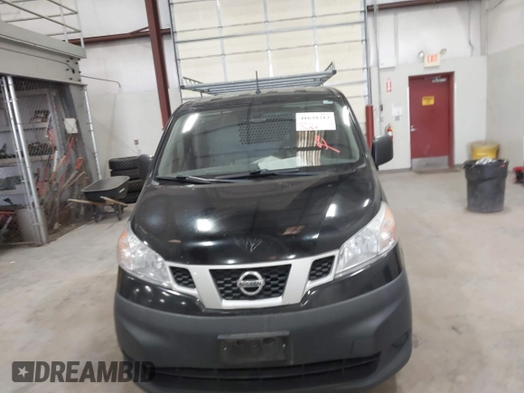 2016 Nissan NV200 S z VIN 3N6CM0KN2GK701438, wystawiony jako IAAI lot #41639317 z przebiegiem 178 280 mil mil oraz . Historia ofert i sprzedaży dostępna na DreamBid. Obrazek 12.