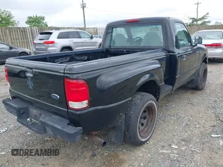 2000 Ford Ranger XL with VIN 1FTYR10C2YTA09849, listed as a IAAI auction lot 42195918 with 267,328 mi miles and . Bid and sale history available at carsss.com. Image 4.