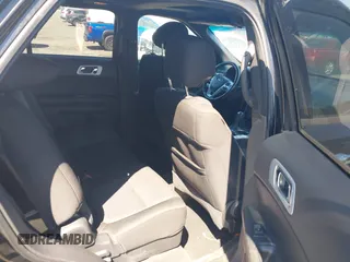 2013 Ford Explorer XLT with VIN 1FM5K7D83DGA52899, listed as a IAAI auction lot 42130601 with 177,551 mi miles. Bid and sale history available at carsss.com. Image 8.