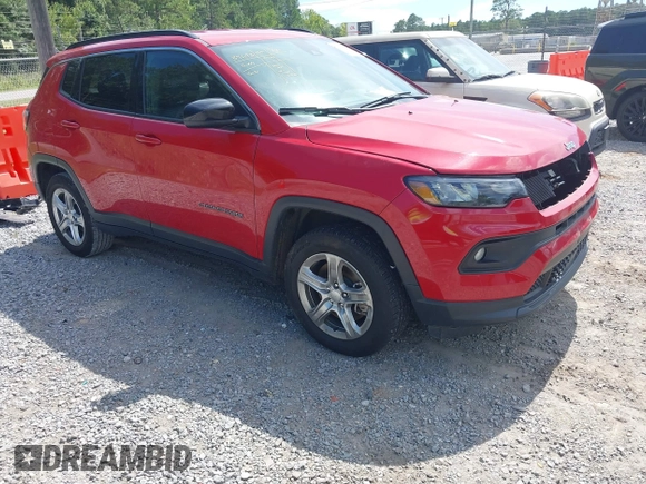 2024 Jeep Compass Latitude z VIN 3C4NJDBN8RT603717, wystawiony jako IAAI lot #42732757 z przebiegiem 44 629 mil mil oraz . Historia ofert i sprzedaży dostępna na DreamBid. Obrazek 1.
