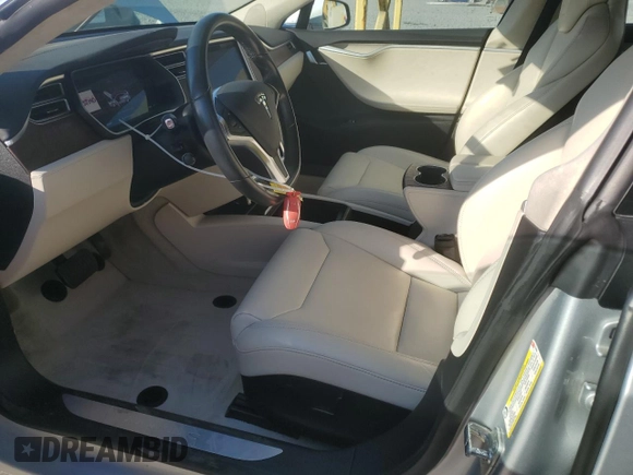 2017 Tesla Model S 100D z VIN 5YJSA1E2XHF213086, wystawiony jako Copart lot #53780875 z przebiegiem 34 205 mil mil oraz Szkoda całkowita • Salvage title. Historia ofert i sprzedaży dostępna na DreamBid. Obrazek 7.