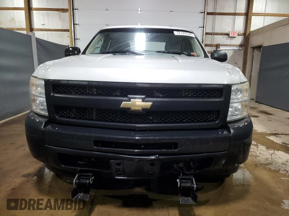 2011 Chevrolet Silverado 1500 Work Truck with VIN 1GCRKPEA9BZ407860, listed as a Copart auction lot 72122534 with 180,306 mi miles and Clean Title. Bid and sale history available at DreamBid. Image 5.
