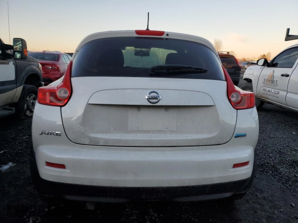 2013 Nissan Juke SV with VIN JN8AF5MRXDT217105, listed as a Copart auction lot 87946185 with 50,697 mi miles and Salvage Title. Bid and sale history available at carsss.com. Image 6.