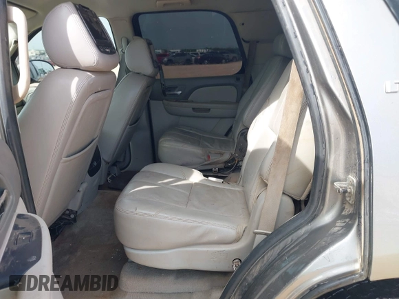 2009 Chevrolet Tahoe 2LT z VIN 1GNEC23369R181474, wystawiony jako IAAI lot #42222270 z przebiegiem 259 621 mil mil oraz . Historia ofert i sprzedaży dostępna na DreamBid. Obrazek 8.