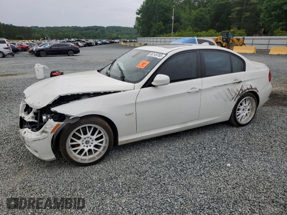 2011 BMW 3 Series 328i xDrive z VIN WBAPK5C56BA656016, wystawiony jako Copart lot #56149765 z przebiegiem Nie podano mil oraz Szkoda całkowita • Salvage title. Historia ofert i sprzedaży dostępna na DreamBid. Obrazek 1.