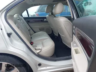 2007 Lincoln MKZ z VIN 3LNHM26T47R672718, wystawiony jako IAAI lot #42291759 z przebiegiem 175 193 mil mil oraz . Historia ofert i sprzedaży dostępna na DreamBid. Obrazek 8.