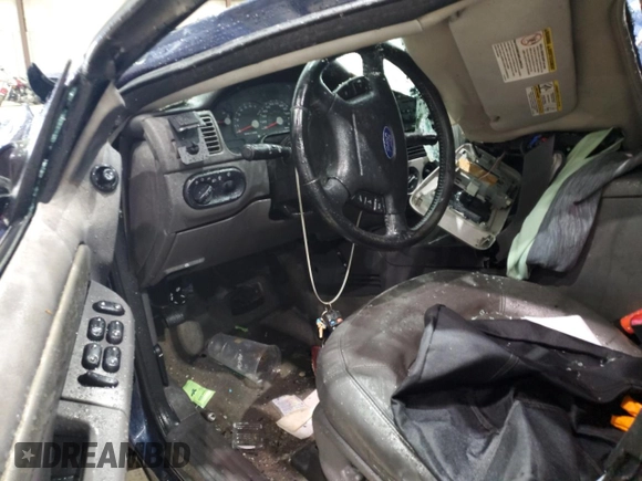 2003 Ford Explorer XLT z VIN 1FMZU73WX3UC34465, wystawiony jako Copart lot #51679395 z przebiegiem Nie podano mil oraz Szkoda całkowita • Salvage title. Historia ofert i sprzedaży dostępna na DreamBid. Obrazek 8.