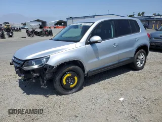 2017 Volkswagen Tiguan S with VIN WVGAV7AX8HK054068, listed as a Copart auction lot 59361775 with 40,549 mi miles and Salvage title. Bid and sale history available at DreamBid. Image 1.