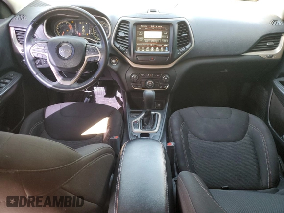 2017 Jeep Cherokee Latitude с VIN 1C4PJLCS3HW514430, выставлен на аукционе Copart как лот 50260275 с пробегом 120 021 миль миль и Списание • Salvage title. История ставок и продаж доступна на DreamBid. Изображение 8.