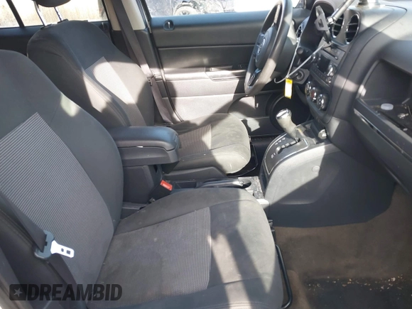 2017 Jeep Patriot Sport with VIN 1C4NJPBB5HD166657, listed as a IAAI auction lot 41301710 with 142,633 mi miles. Bid and sale history available at carsss.com. Image 5.