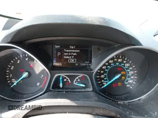 2013 Ford Escape SE z VIN 1FMCU0GX3DUC23910, wystawiony jako IAAI lot #42245926 z przebiegiem 159 076 mil mil oraz . Historia ofert i sprzedaży dostępna na DreamBid. Obrazek 7.