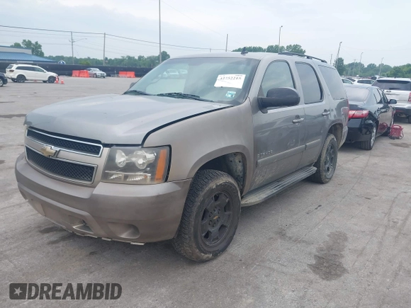 2008 Chevrolet Tahoe 2LT with VIN 1GNFK13058R248720, listed as a IAAI auction lot 42752215 with 245,050 mi miles and . Bid and sale history available at DreamBid. Image 2.