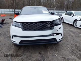 2019 Land Rover Range Rover Velar S с VIN SALYB2EXXKA798818, выставлен на аукционе IAAI как лот 41587624 с пробегом 106 401 миль миль и . История ставок и продаж доступна на DreamBid. Изображение 12.