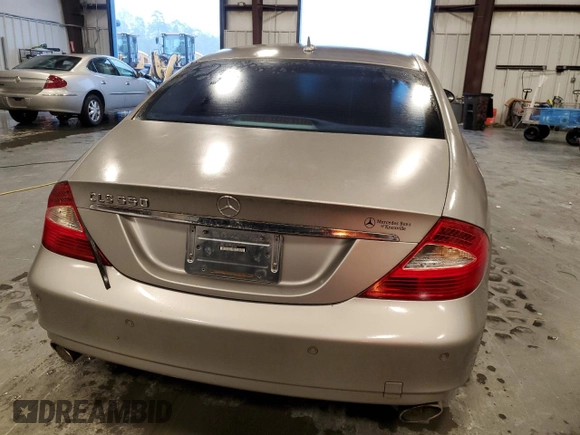 2007 Mercedes-Benz CLS-Class 5.5L with VIN WDDDJ72X77A084281, listed as a Copart auction lot 51673165 with 248,113 mi miles and Salvage Title. Bid and sale history available at carsss.com. Image 6.