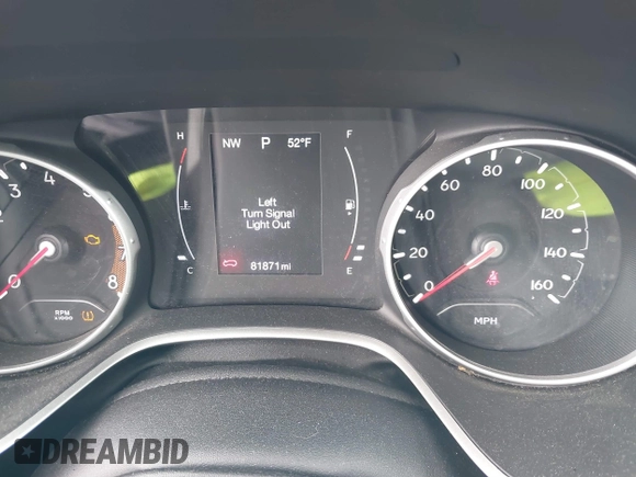 2018 Jeep Compass Latitude with VIN 3C4NJDBB4JT256056, listed as a IAAI auction lot 41835872 with 81,871 mi miles. Bid and sale history available at carsss.com. Image 7.