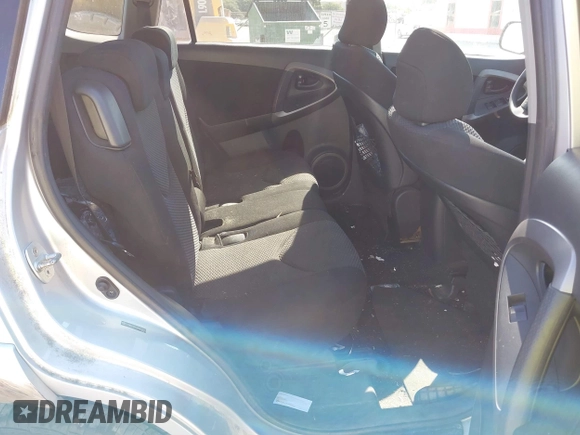 2006 Toyota RAV4 Sport with VIN JTMBK32V165000890, listed as a IAAI auction lot 41882078 with 184,761 mi miles. Bid and sale history available at carsss.com. Image 8.