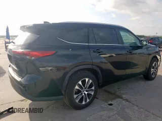 2023 Toyota Highlander L with VIN 5TDKDRAH8PS037181, listed as a Copart auction lot 61659995 with 53,767 mi miles and Salvage title. Bid and sale history available at DreamBid. Image 3.