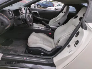 2011 Nissan GT-R Premium z VIN JN1AR5EF6BM240043, wystawiony jako Copart lot #74925154 z przebiegiem Nie podano mil oraz Szkody całkowita. Historia ofert i sprzedaży dostępna na DreamBid. Obrazek 7.