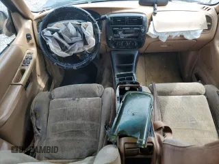 1995 Ford Explorer Eddie Bauer z VIN 1FMDU32X9SUC06085, wystawiony jako Copart lot #55322785 z przebiegiem 248 871 mil mil oraz Szkoda całkowita • Salvage title. Historia ofert i sprzedaży dostępna na DreamBid. Obrazek 8.