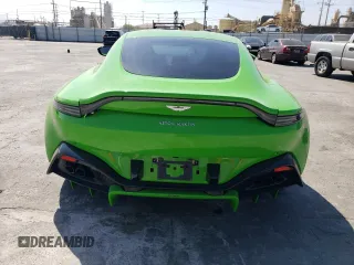 2020 Aston Martin Vantage z VIN SCFSMGAWXLGN04772, wystawiony jako Copart lot #66759284 z przebiegiem 17 757 mil mil oraz Szkody całkowita. Historia ofert i sprzedaży dostępna na DreamBid. Obrazek 6.