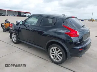 2013 Nissan Juke S with VIN JN8AF5MR6DT225931, listed as a IAAI auction lot 42138299 with 104,970 mi miles. Bid and sale history available at carsss.com. Image 3.