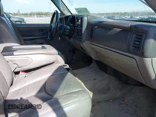 2003 Chevrolet Tahoe LS with VIN 1GNEC13V43R109837, listed as a IAAI auction lot 41363706 with Not provided miles and . Bid and sale history available at DreamBid. Image 5.