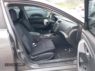 2017 Nissan Altima S z VIN 1N4AL3AP8HN364874, wystawiony jako IAAI lot #42124451 z przebiegiem 114 967 mil mil oraz . Historia ofert i sprzedaży dostępna na DreamBid. Obrazek 5.