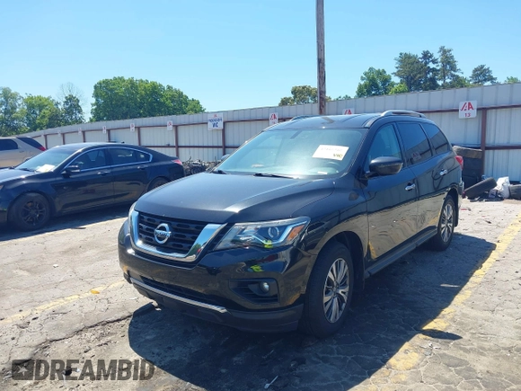 2020 Nissan Pathfinder SV z VIN 5N1DR2BN1LC640843, wystawiony jako IAAI lot #42165568 z przebiegiem 53 997 mil mil oraz . Historia ofert i sprzedaży dostępna na DreamBid. Obrazek 2.