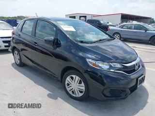 2020 Honda Fit LX z VIN 3HGGK5H45LM733449, wystawiony jako IAAI lot #42388666 z przebiegiem 28 064 mil mil oraz . Historia ofert i sprzedaży dostępna na DreamBid. Obrazek 1.