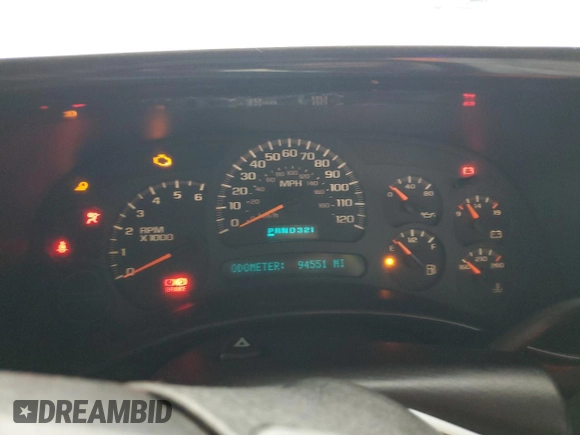 2004 Chevrolet Silverado 1500 LS with VIN 1GCEC14V14Z102952, listed as a Copart auction lot 86452024 with 94,551 mi miles and Salvage Title. Bid and sale history available at carsss.com. Image 9.