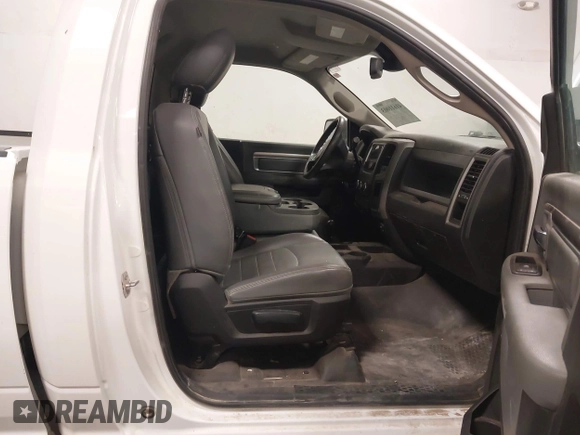 2018 Ram 2500 Tradesman with VIN 3C6LR5AT4JG287484, listed as a IAAI auction lot 41611003 with 111,499 mi miles and . Bid and sale history available at DreamBid. Image 5.