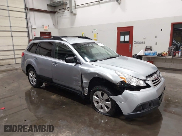 2012 Subaru Outback 2.5i Prem with VIN 4S4BRBCC1C3256680, listed as a IAAI auction lot 41543418 with 140,021 mi miles. Bid and sale history available at carsss.com. Image 1.