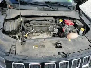 2019 Jeep Compass Latitude с VIN 3C4NJDBBXKT839698, выставлен на аукционе Copart как лот 87215955 с пробегом 83 954 миль миль и Списание • Salvage title. История ставок и продаж доступна на DreamBid. Изображение 14.