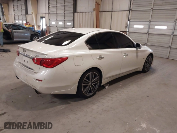 2016 Infiniti Q50 3.0t Premium with VIN JN1EV7APXGM303157, listed as a IAAI auction lot 41292630 with 108,876 mi miles. Bid and sale history available at carsss.com. Image 4.
