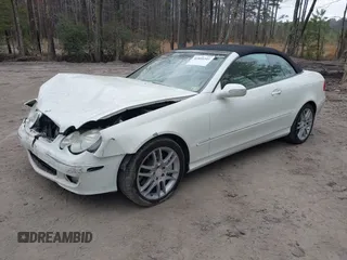 2009 Mercedes-Benz CLK 350 z VIN WDBTK56F59T110276, wystawiony jako IAAI lot #41800341 z przebiegiem 157 883 mil mil oraz . Historia ofert i sprzedaży dostępna na DreamBid. Obrazek 17.
