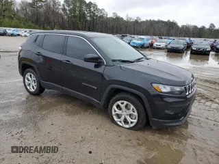 2024 Jeep Compass Sport with VIN 3C4NJDANXRT102040, listed as a Copart auction lot 48545325 with 10,668 mi miles and Salvage Title. Bid and sale history available at carsss.com. Image 4.