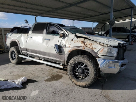 2018 Ram 2500 Laramie with VIN 3C6UR5FL0JG253944, listed as a Copart auction lot 43069475 with 136,468 mi miles and Non Repairable. Bid and sale history available at carsss.com. Image 4.